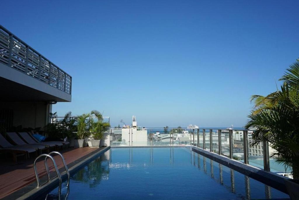 Elegancy Sansabai Hotel Patong Exterior photo